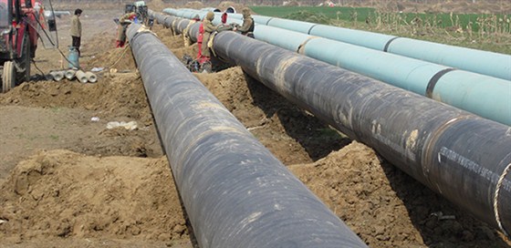 復合剛管里面的不銹鋼有焊縫，焊縫部位容易出現問題，能否襯無縫的不銹鋼管