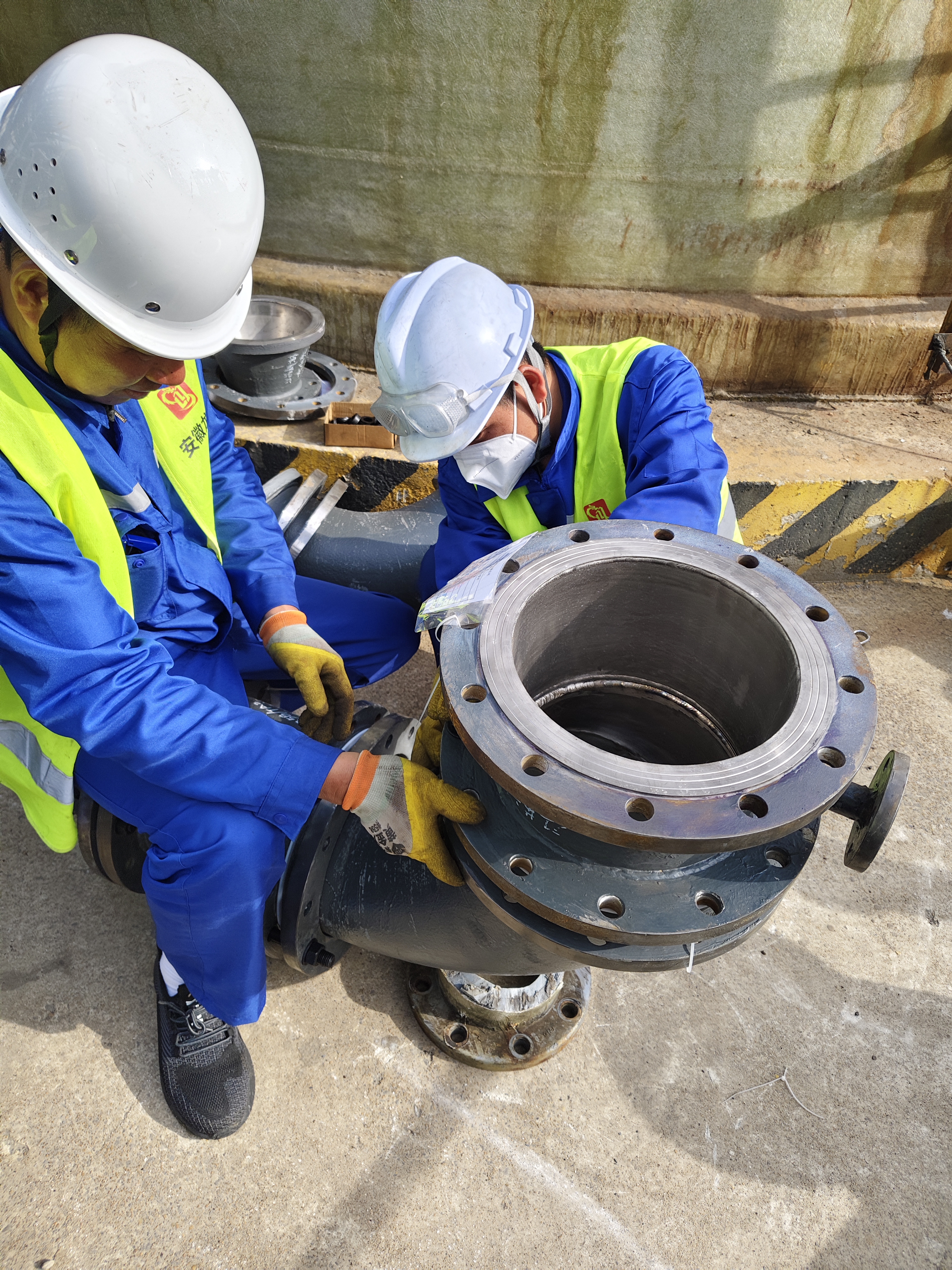 江蘇新澎內襯鈦復合管在工業領域的重要性