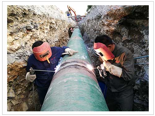 江蘇新澎——專業生產內襯不銹鋼復合管廠家